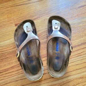 Rose Gold Gizeh Thong Birkenstocks